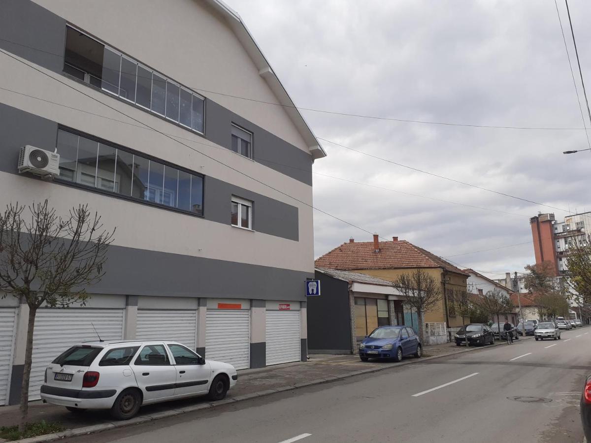 Ferienwohnung Apartman Vlada Pirot Exterior foto